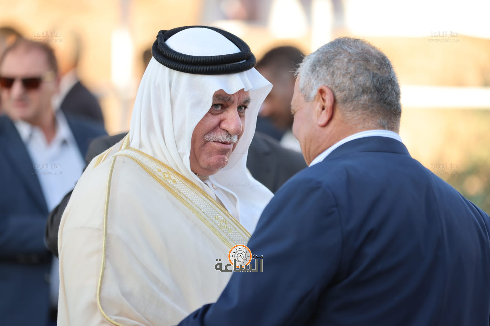 Madar Al-Saa Images 0.5458308088118375