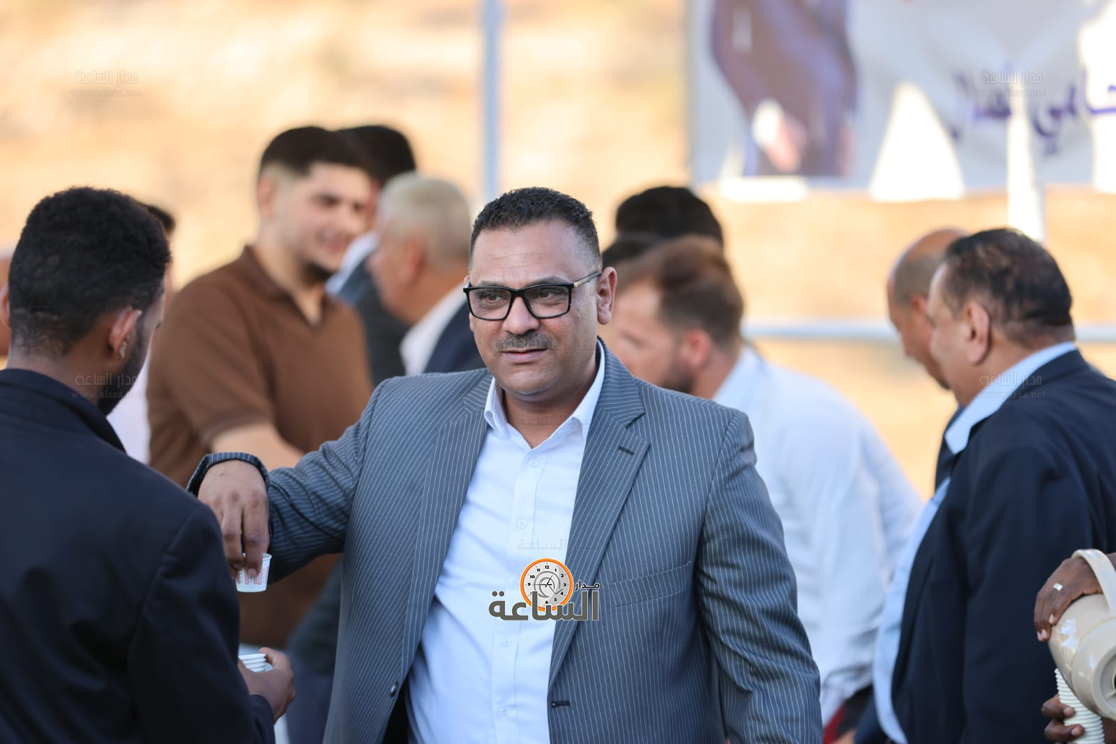 Madar Al-Saa Images 0.1637020352999029