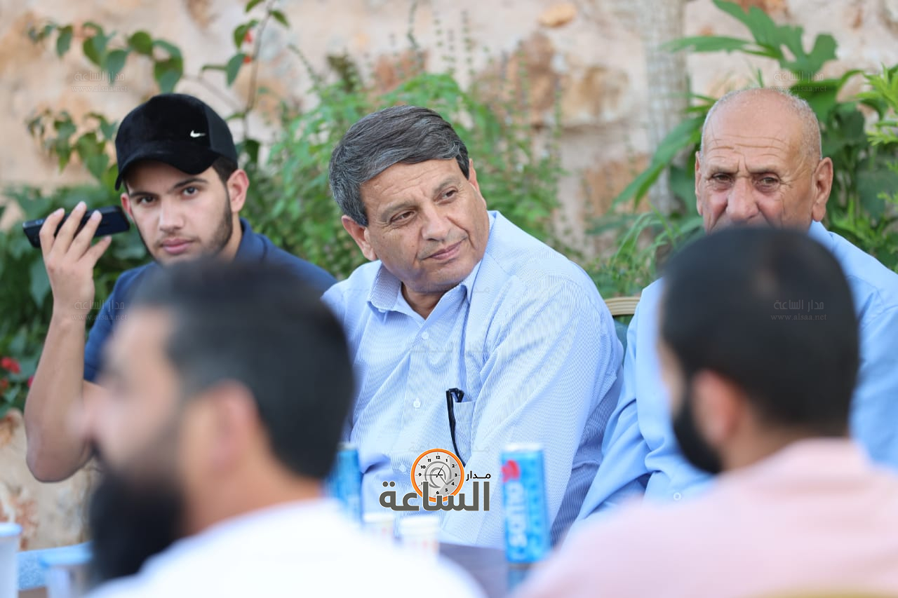 Madar Al-Saa Images 0.1747494039458486