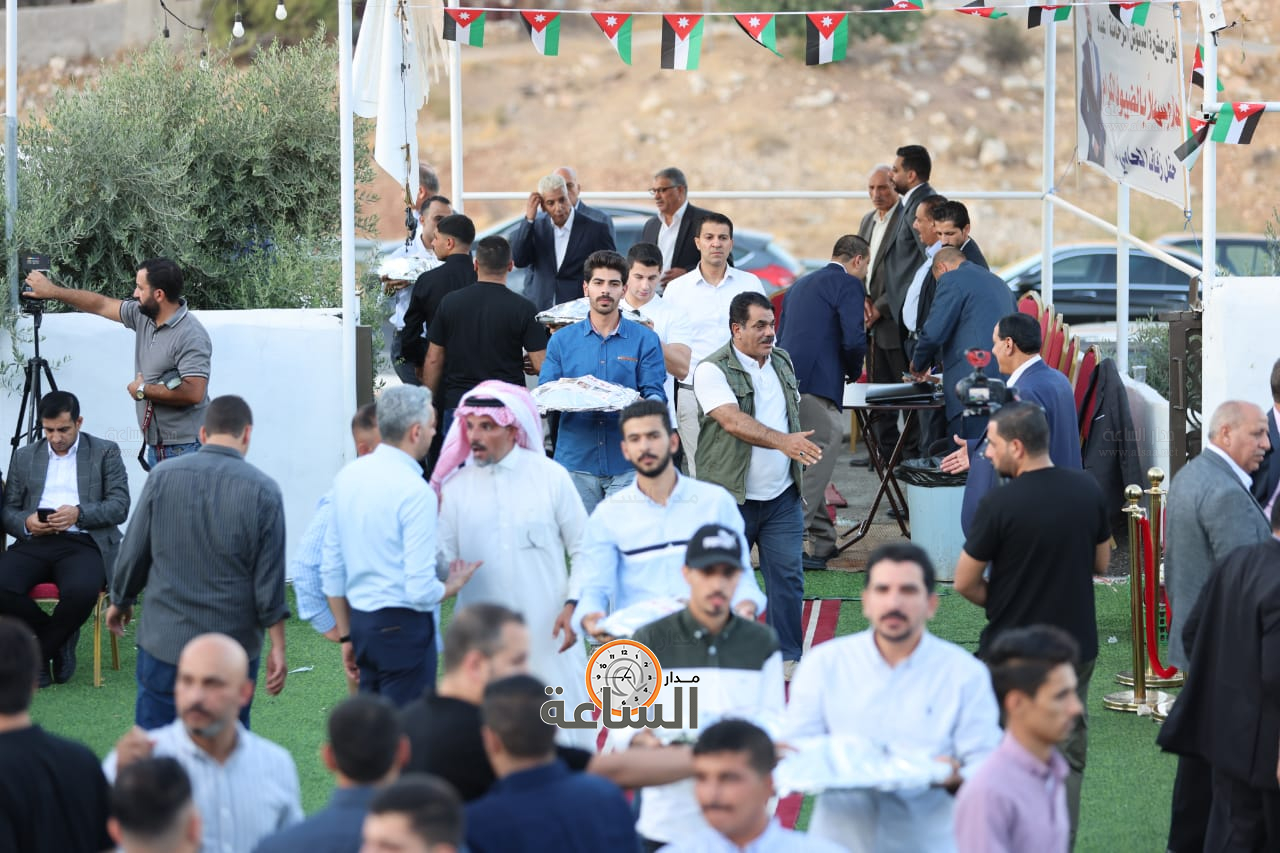 Madar Al-Saa Images 0.7079382610878832