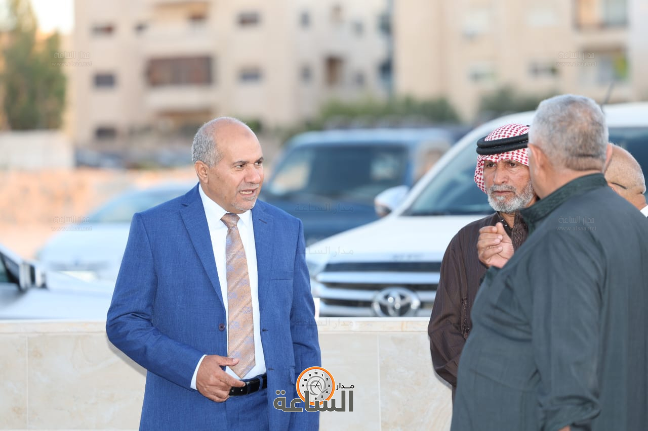 Madar Al-Saa Images 0.8300798376156414