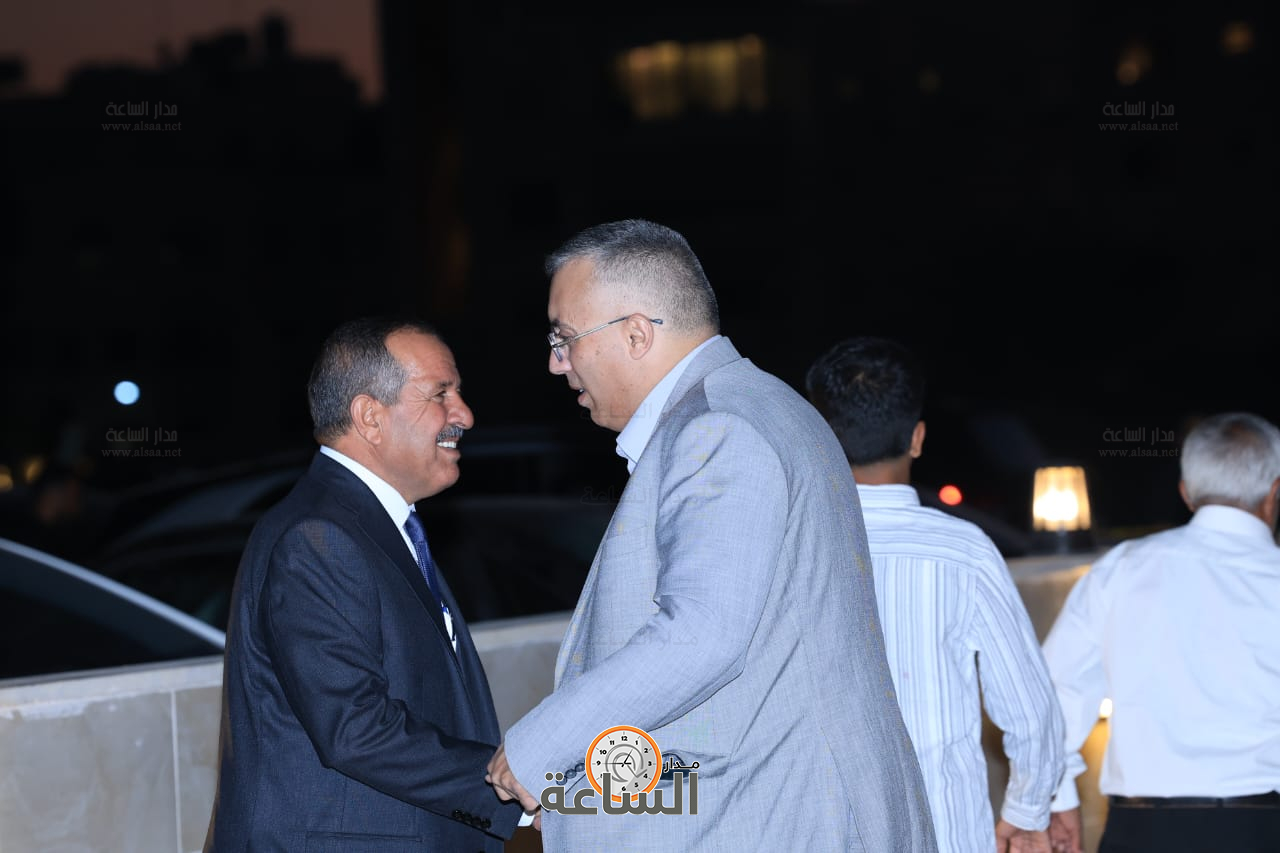 Madar Al-Saa Images 0.9939494553888193