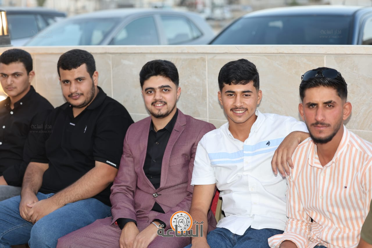 Madar Al-Saa Images 0.747557036477027