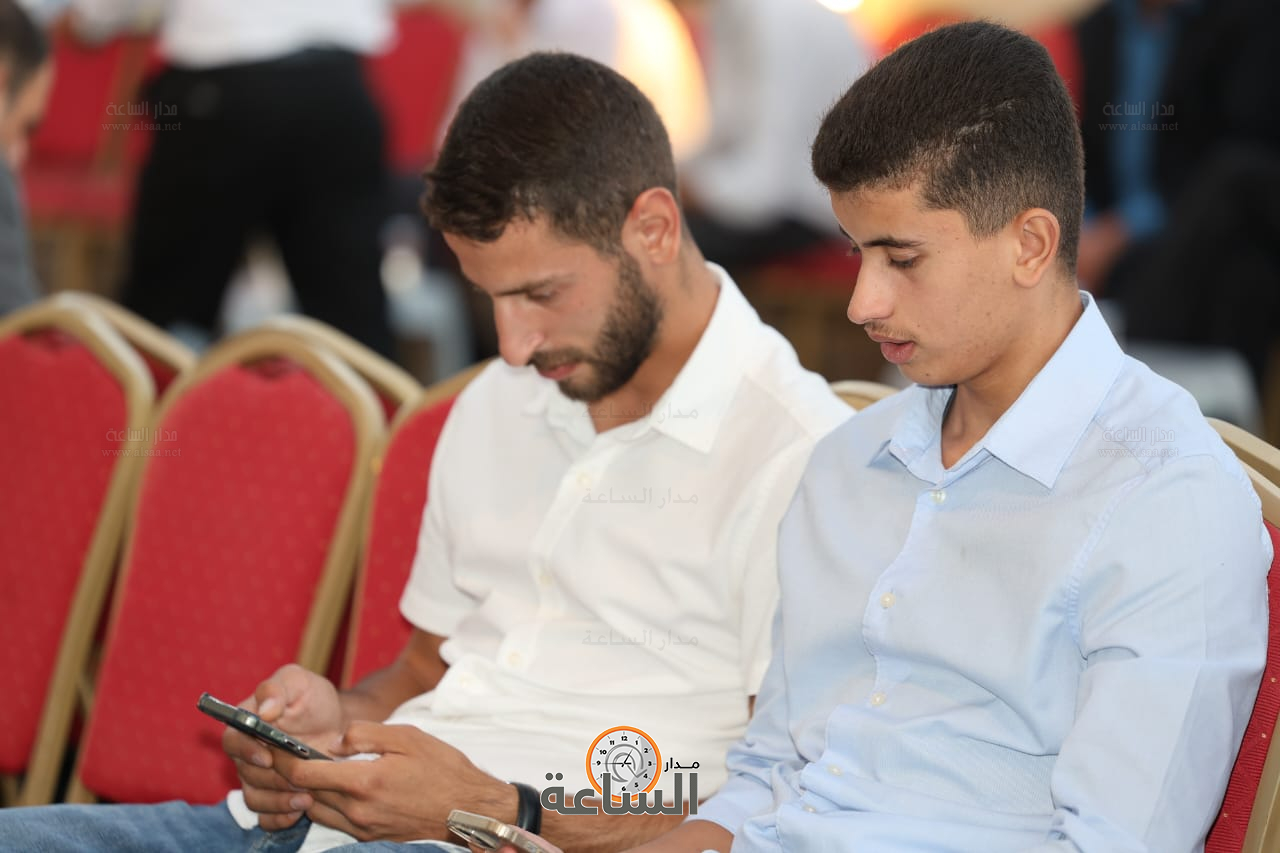 Madar Al-Saa Images 0.43089070791302875