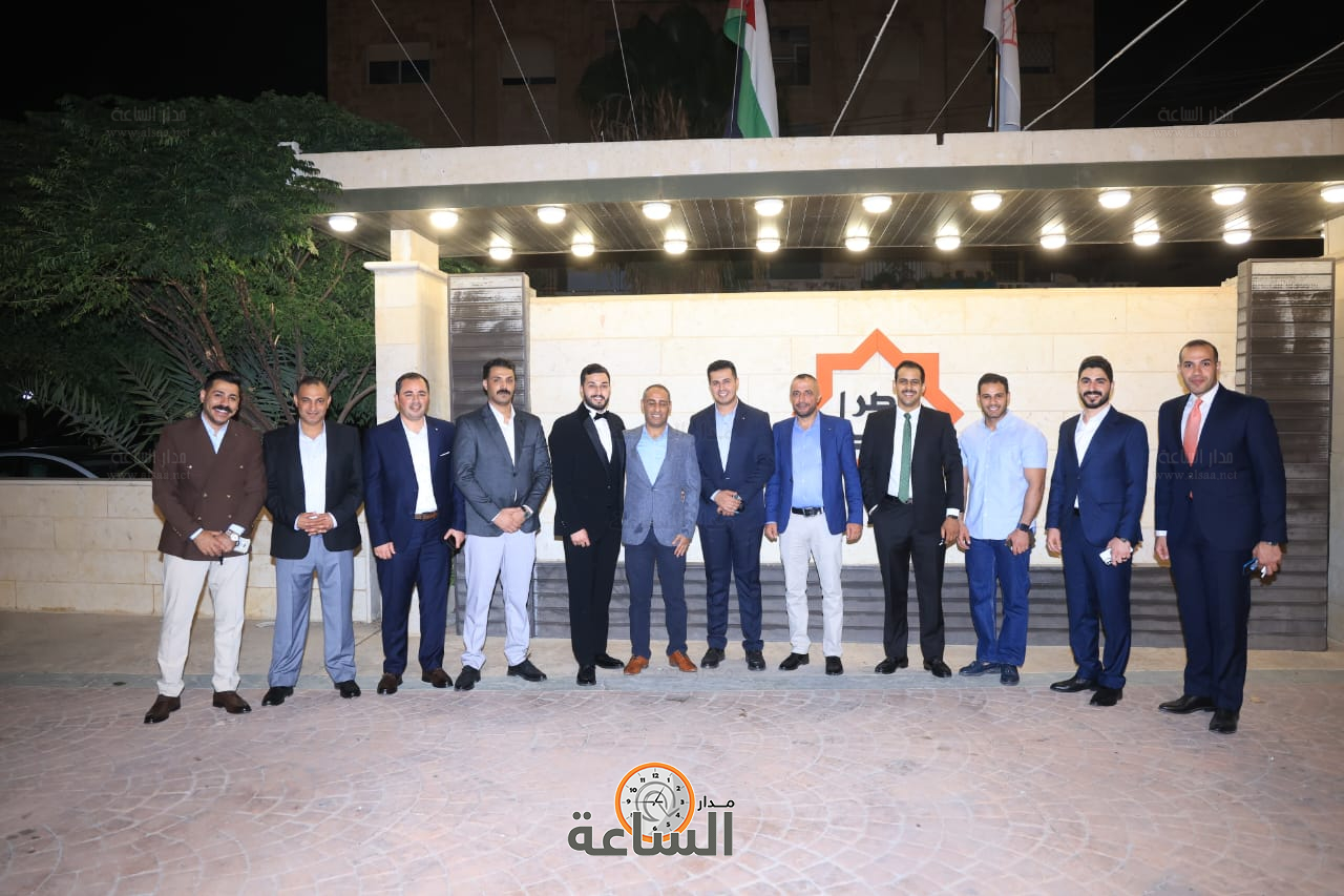 Madar Al-Saa Images 0.5806895817060321