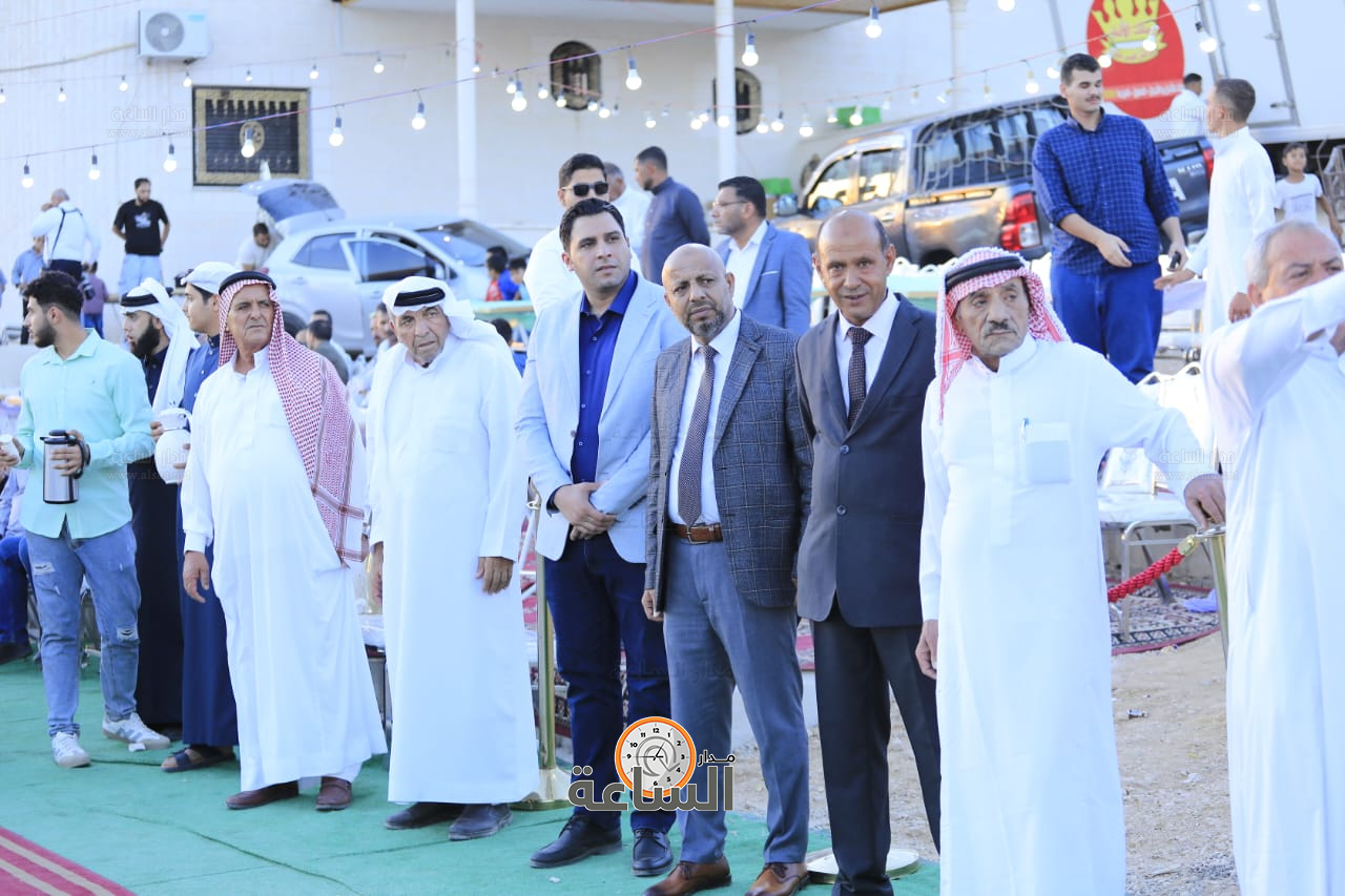 Madar Al-Saa Images 0.3807618232506418