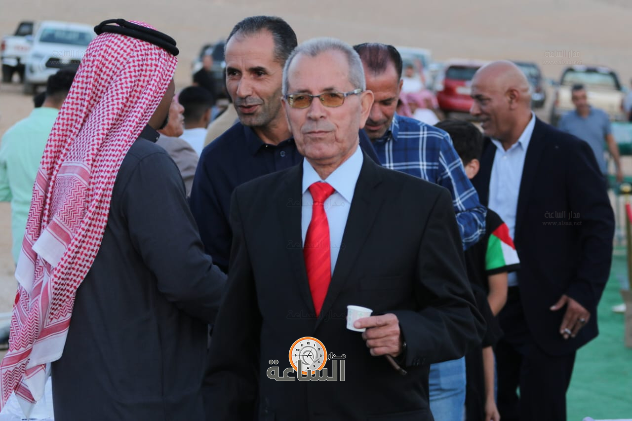 Madar Al-Saa Images 0.2525816225435298