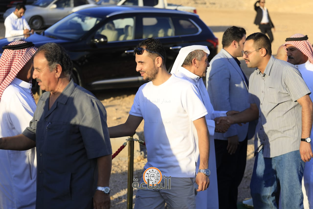 Madar Al-Saa Images 0.830110526491879