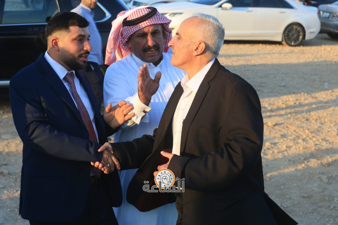 Madar Al-Saa Images 0.8727304314294067