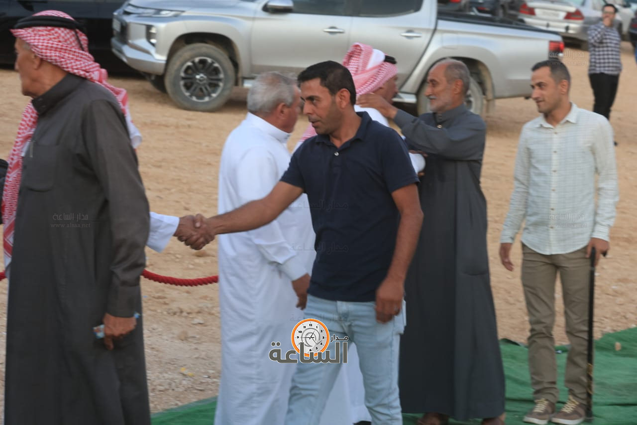 Madar Al-Saa Images 0.6408028659398067