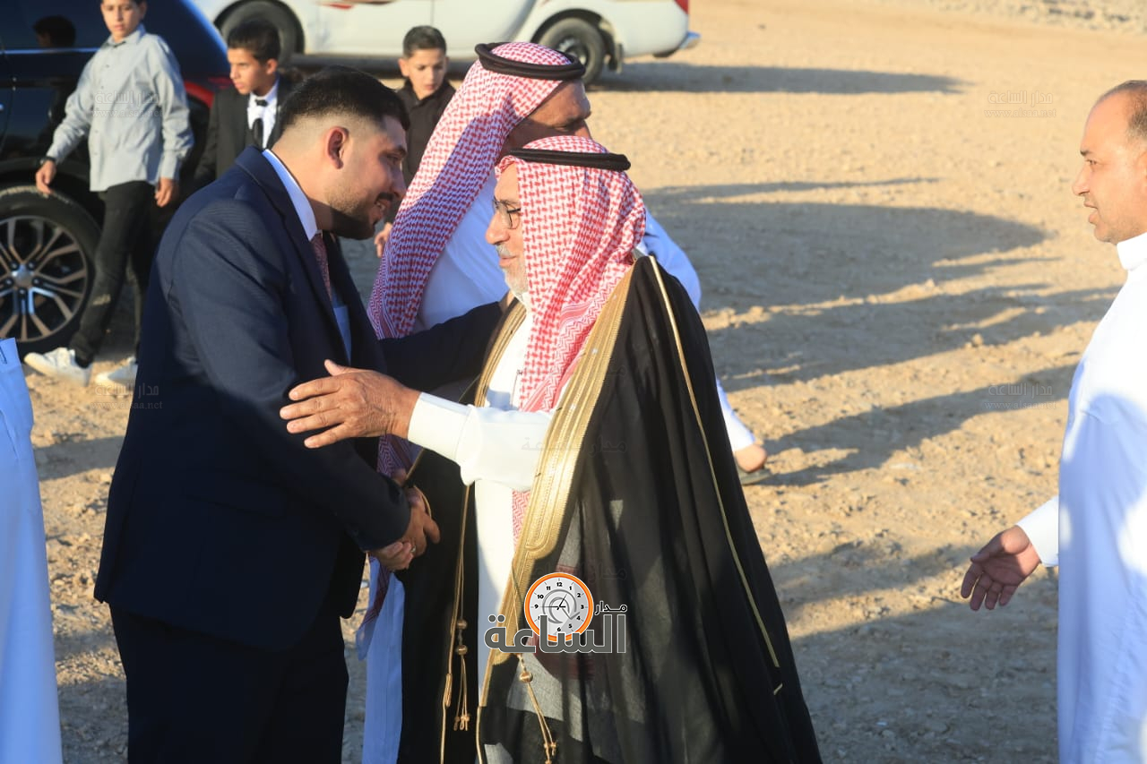 Madar Al-Saa Images 0.33551532149624697