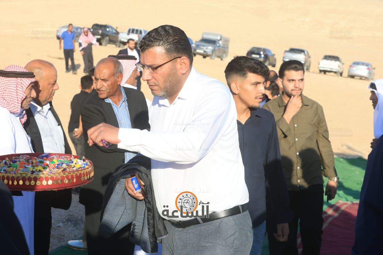 Madar Al-Saa Images 0.41779783981251895