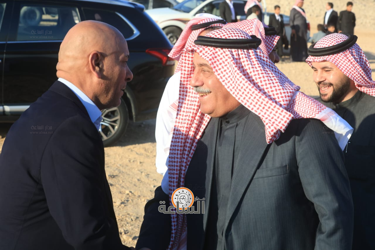 Madar Al-Saa Images 0.4229874850328047