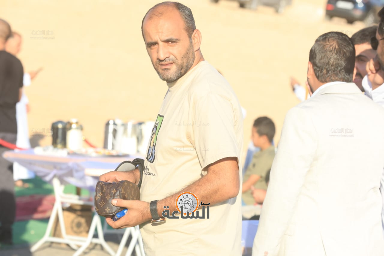 Madar Al-Saa Images 0.3504778383149073