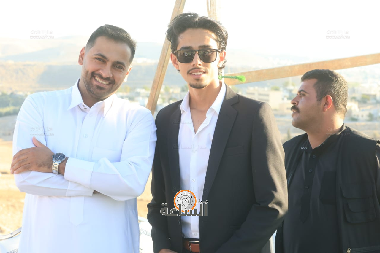 Madar Al-Saa Images 0.00560908503444657