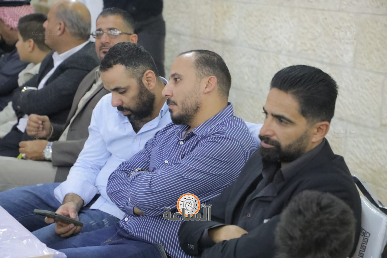 Madar Al-Saa Images 0.18324932241762337