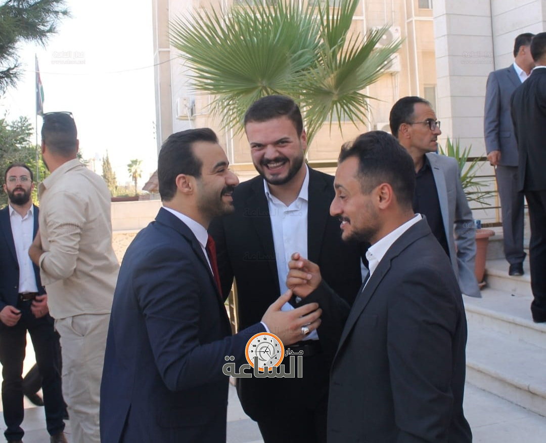 Madar Al-Saa Images 0.44051986174721847