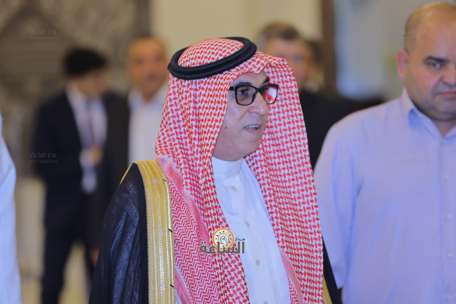 Madar Al-Saa Images 0.45854240316039174