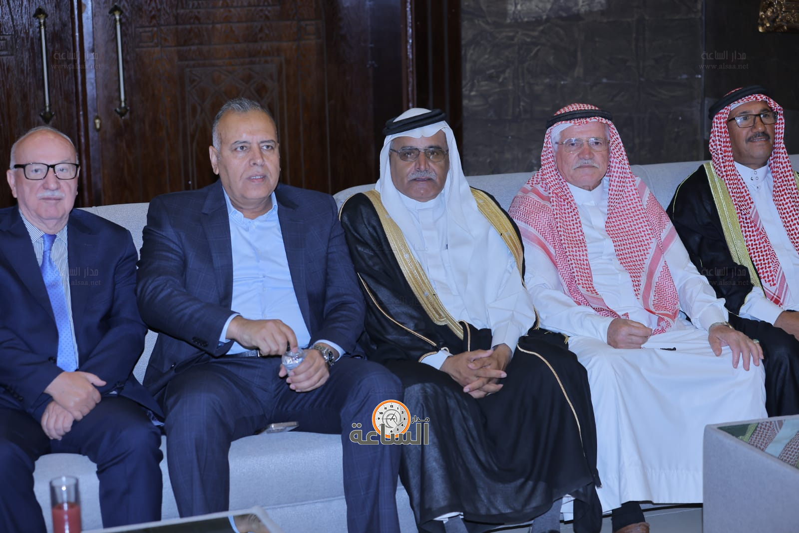 Madar Al-Saa Images 0.6117850320049851