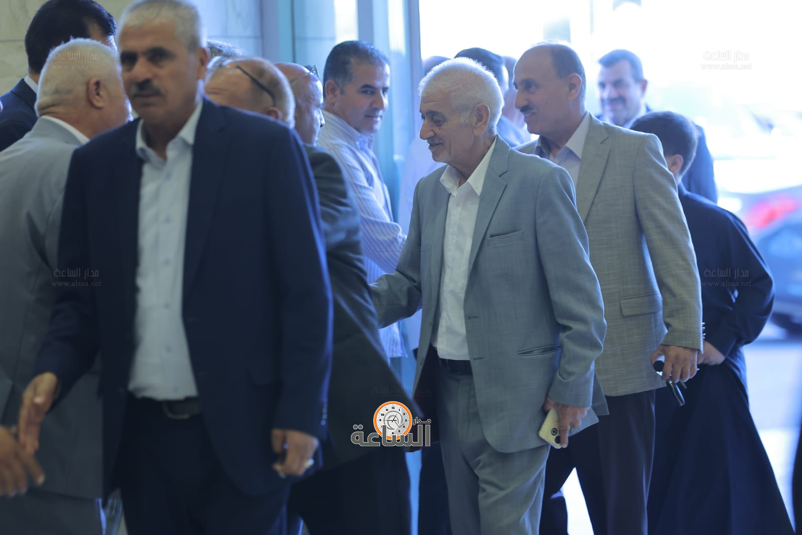 Madar Al-Saa Images 0.8758294603699619