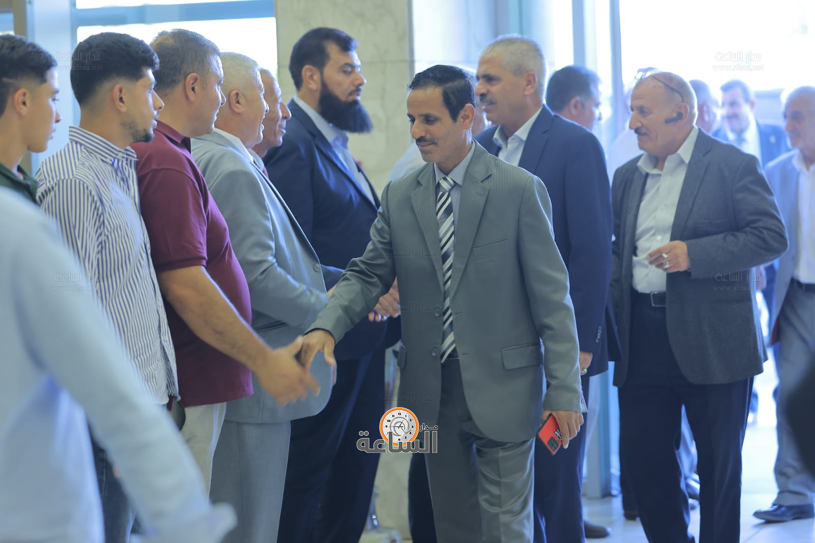 Madar Al-Saa Images 0.687674380363259