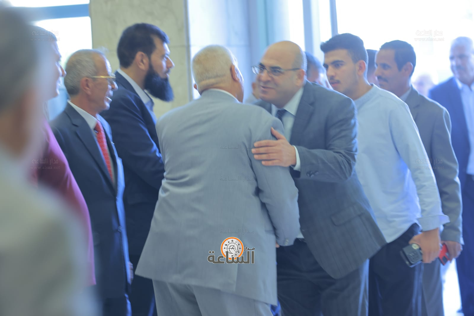 Madar Al-Saa Images 0.022725860552363364