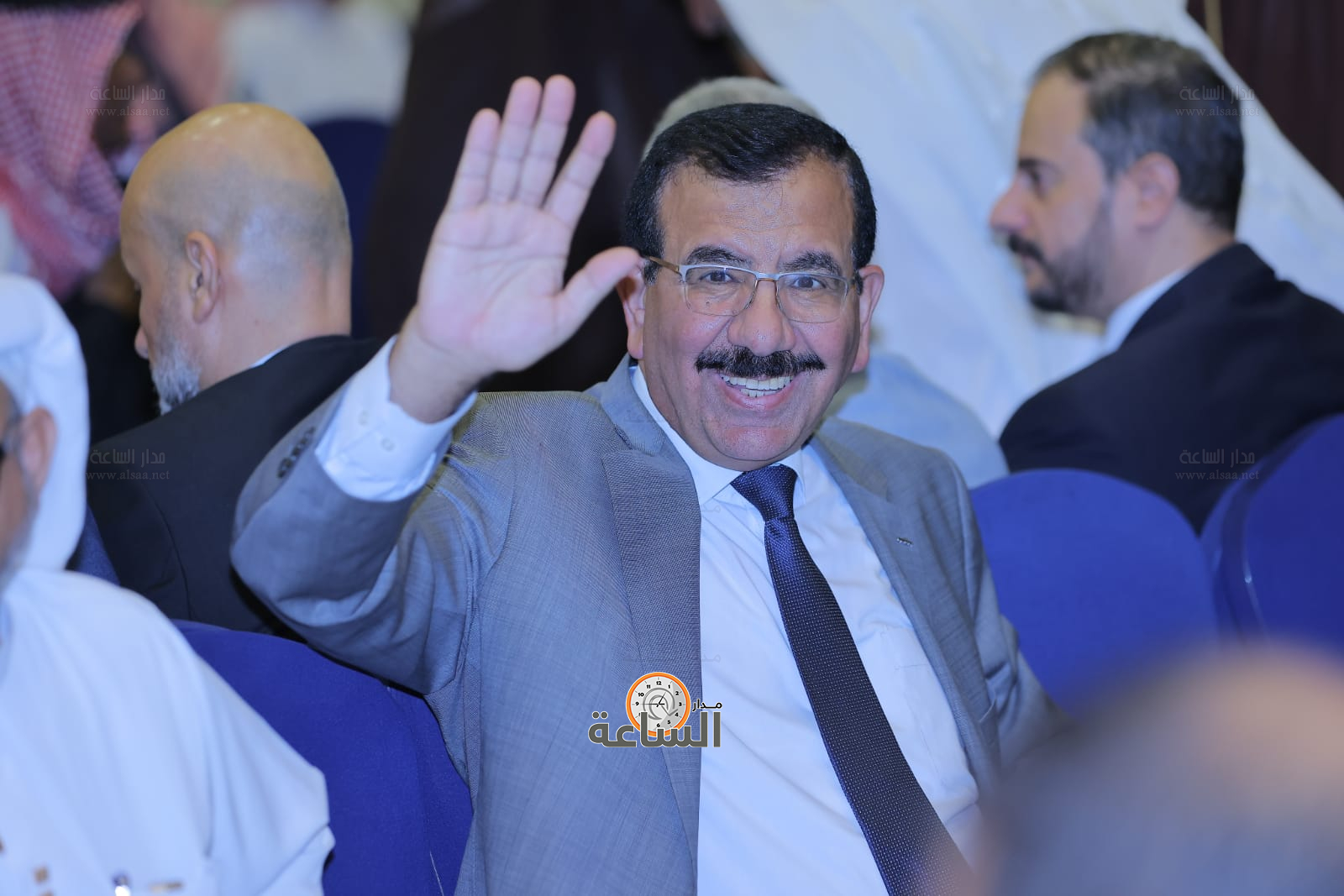 Madar Al-Saa Images 0.9041551427058852