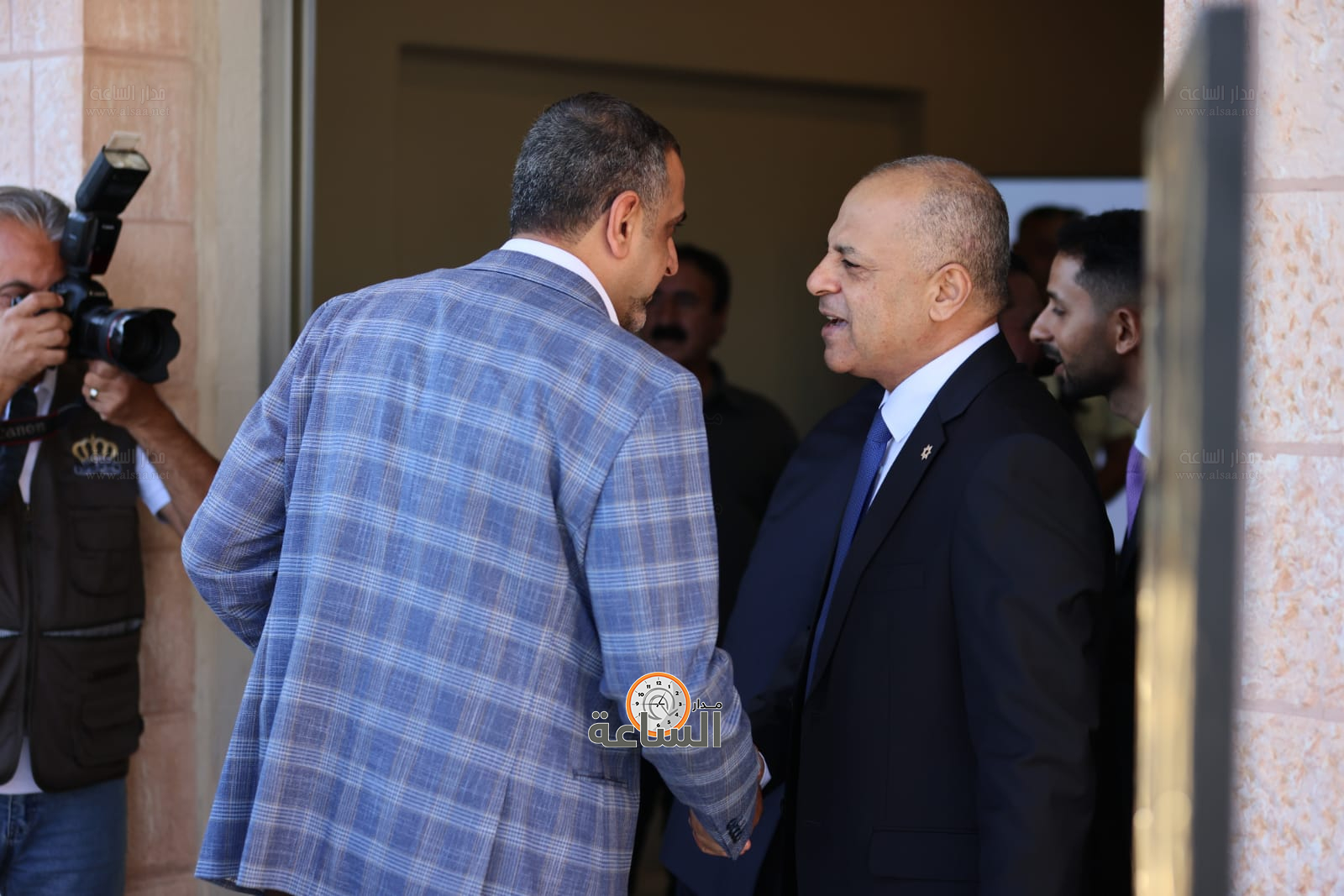 Madar Al-Saa Images 0.9789982258869774