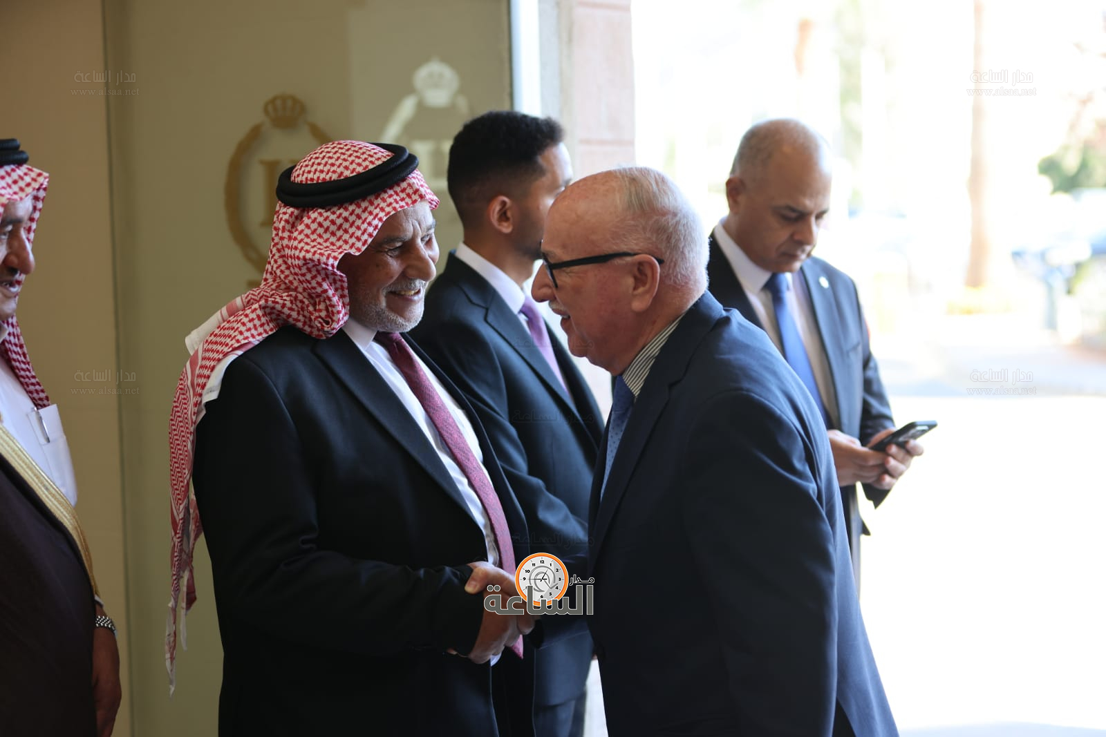 Madar Al-Saa Images 0.9568492861248279