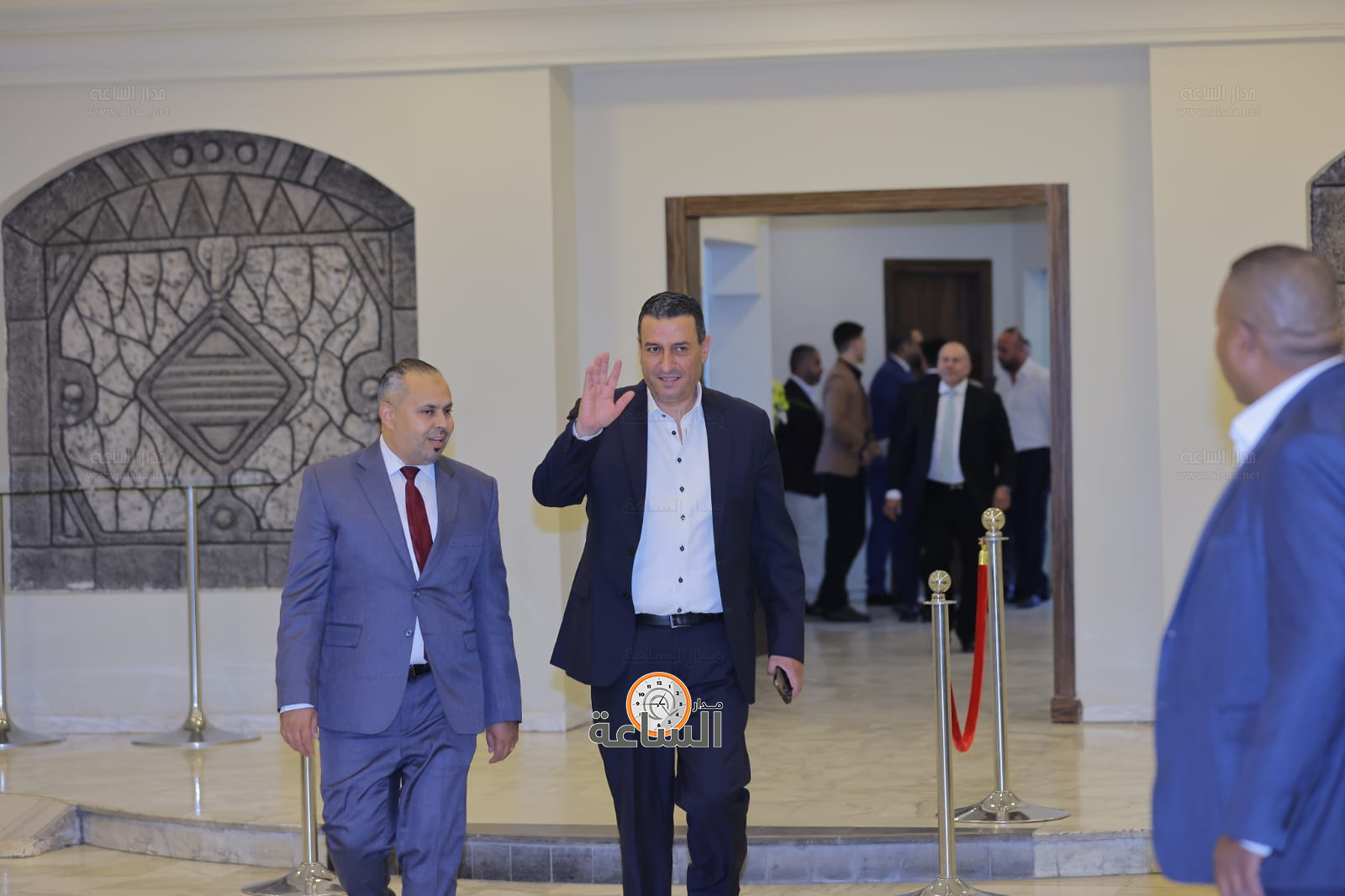 Madar Al-Saa Images 0.16891297874573252