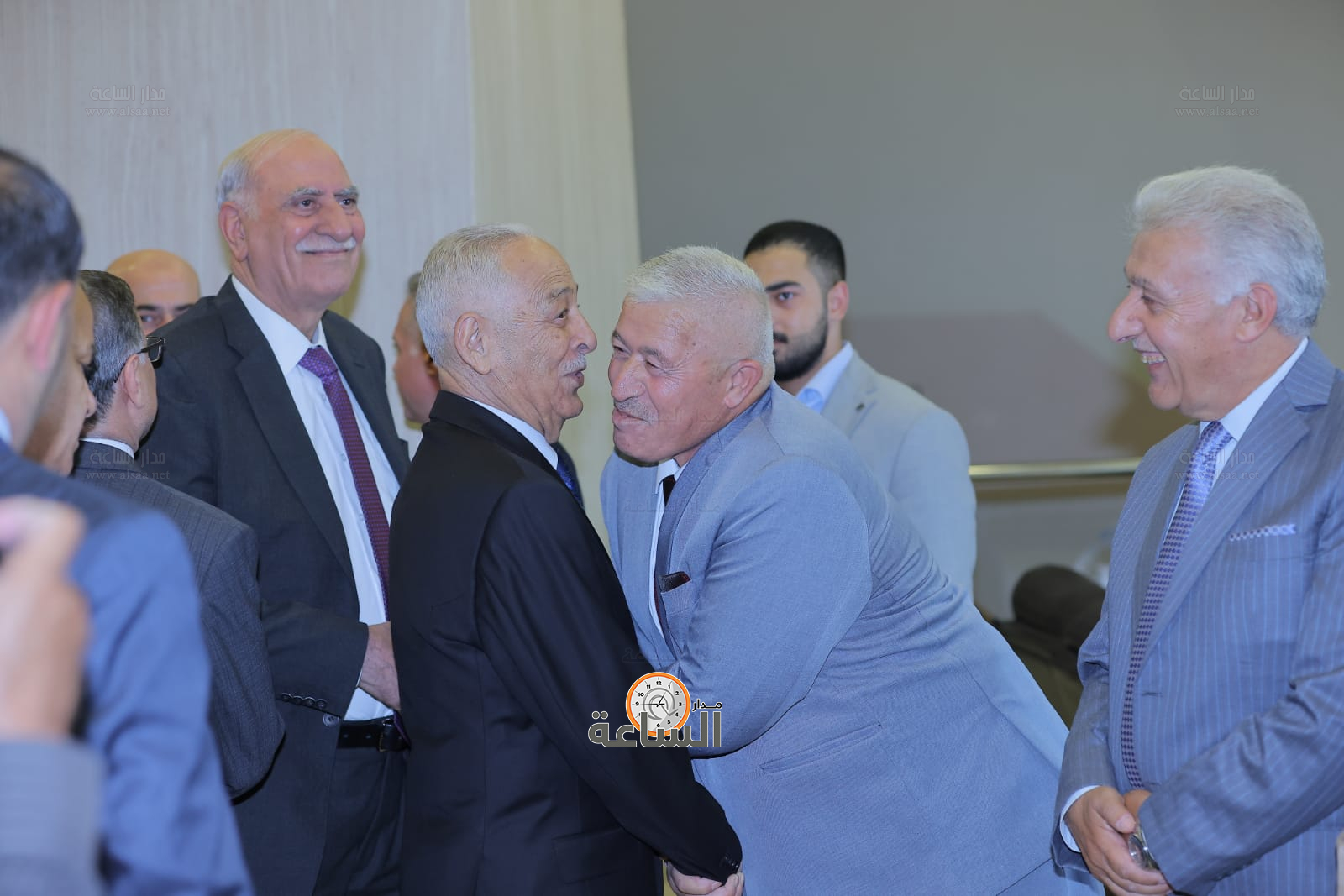 Madar Al-Saa Images 0.36094606051220035