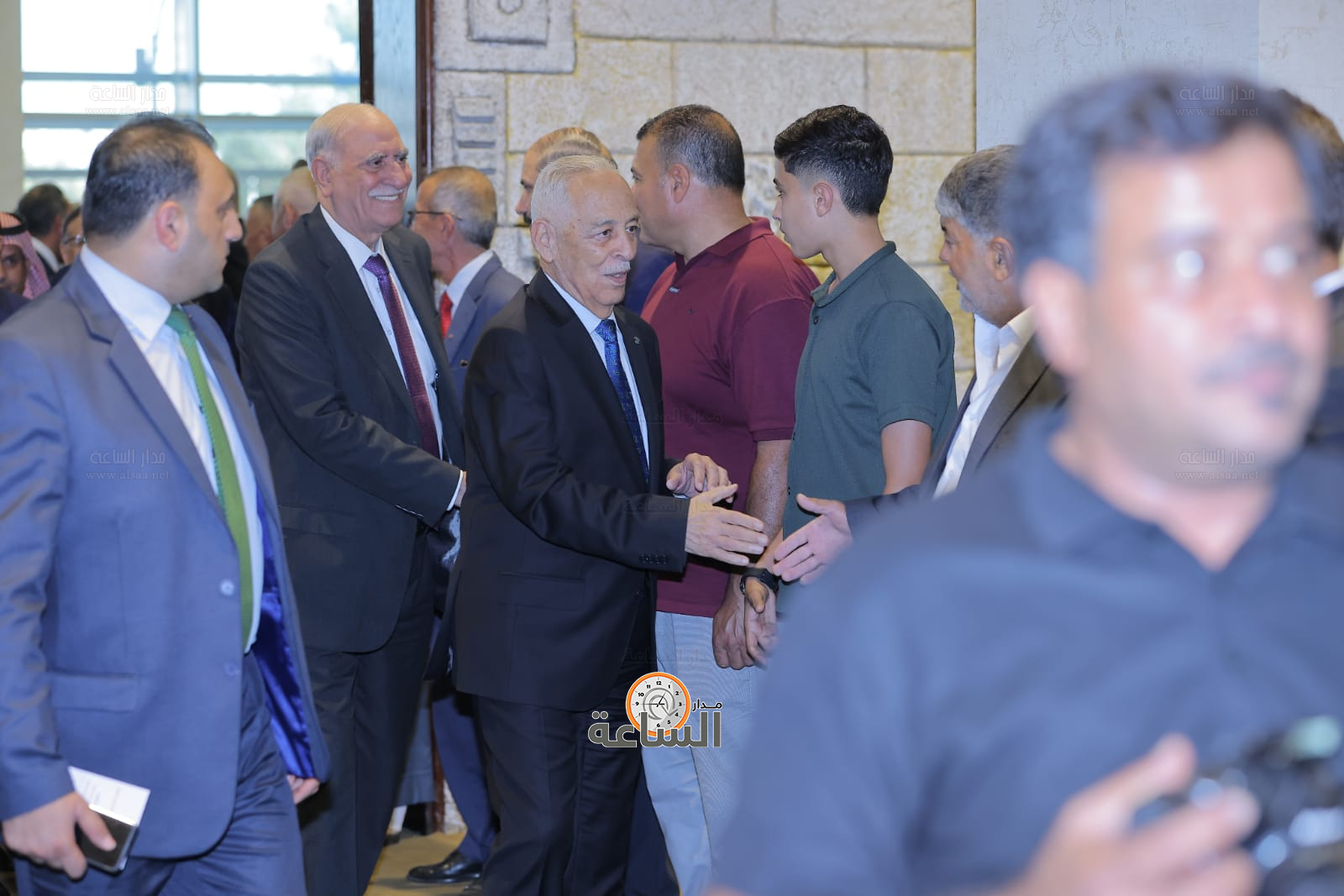 Madar Al-Saa Images 0.4569480499546317