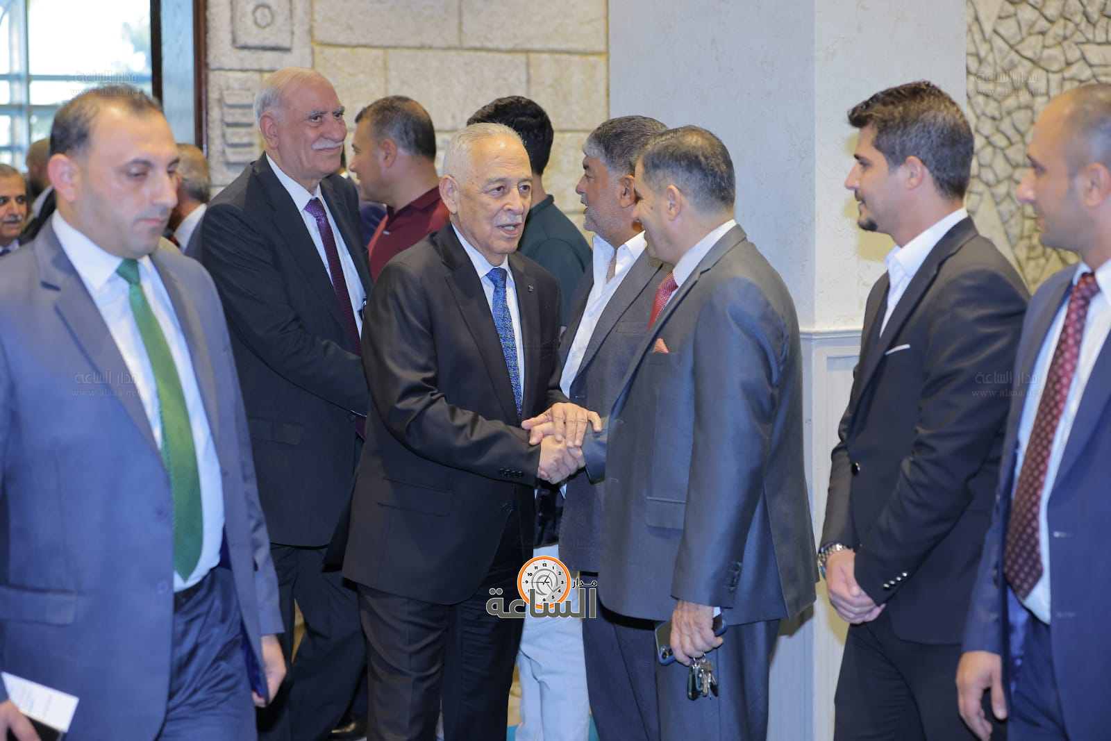 Madar Al-Saa Images 0.7016403812144149