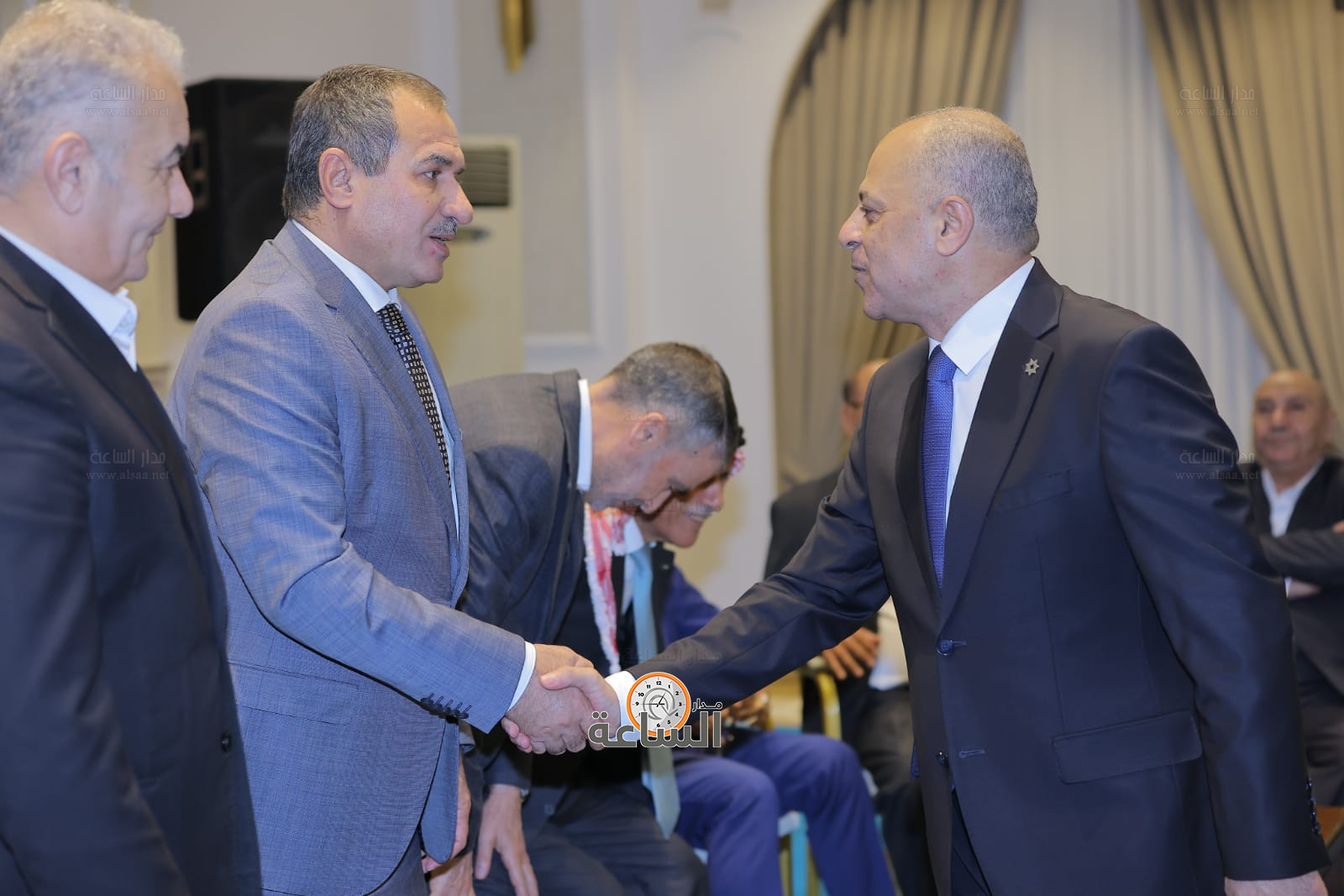 Madar Al-Saa Images 0.9414675552316341