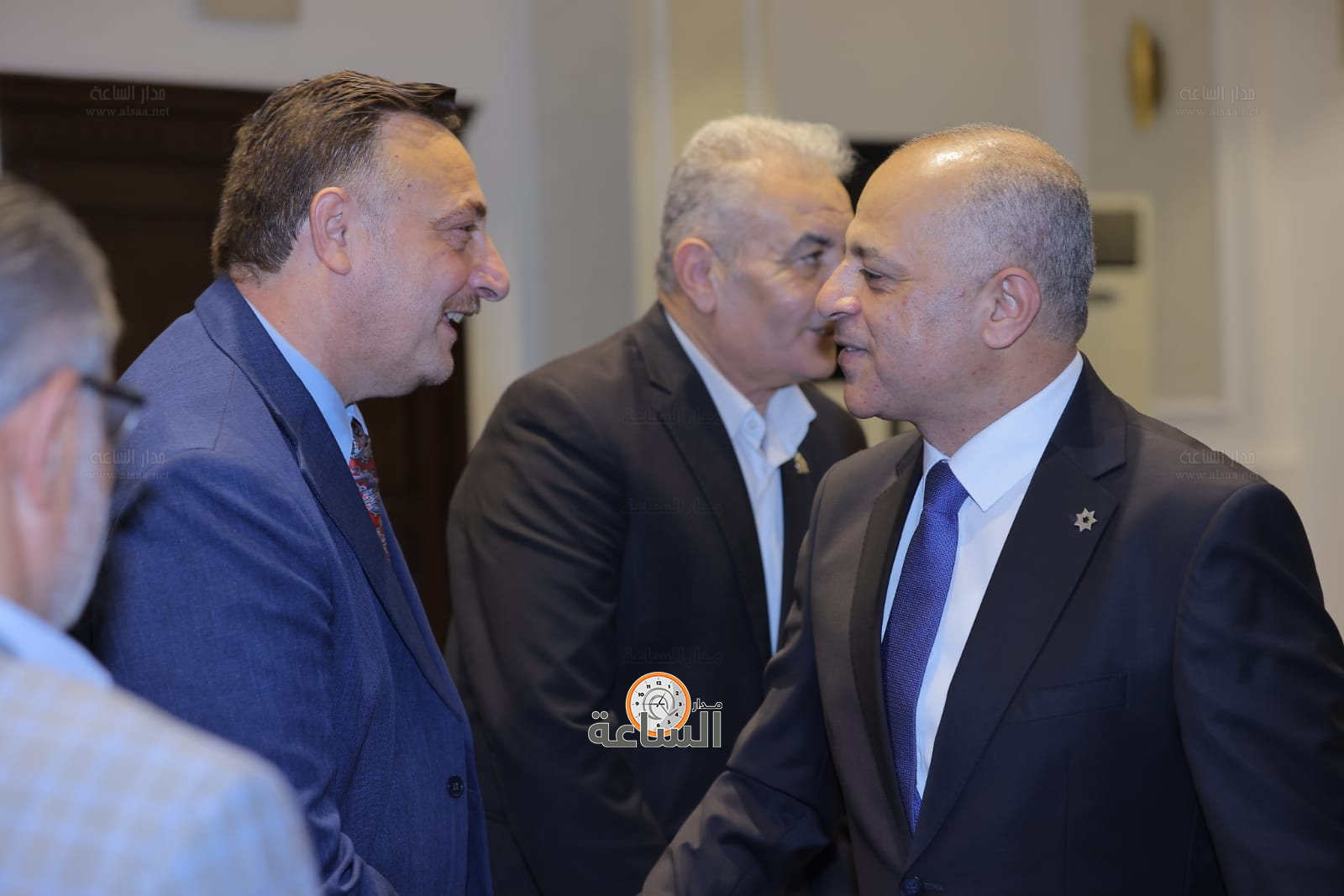 Madar Al-Saa Images 0.902561667051615