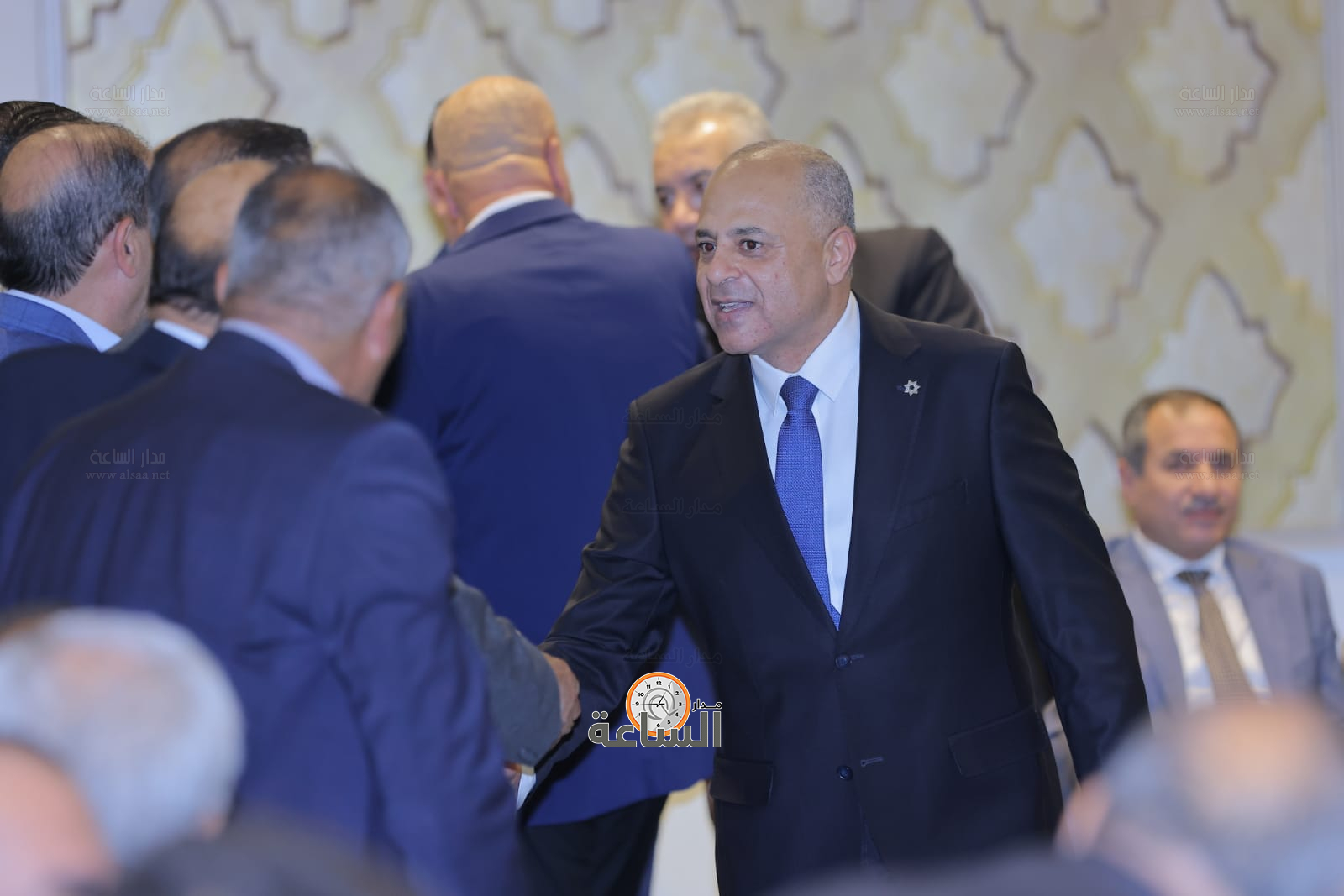 Madar Al-Saa Images 0.43540276094506736