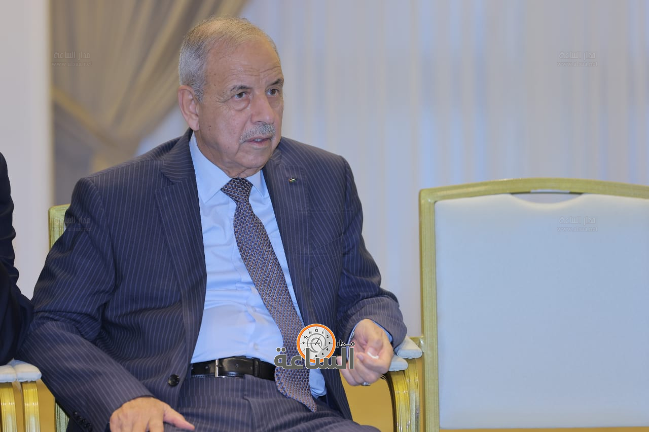 Madar Al-Saa Images 0.8048731540275315