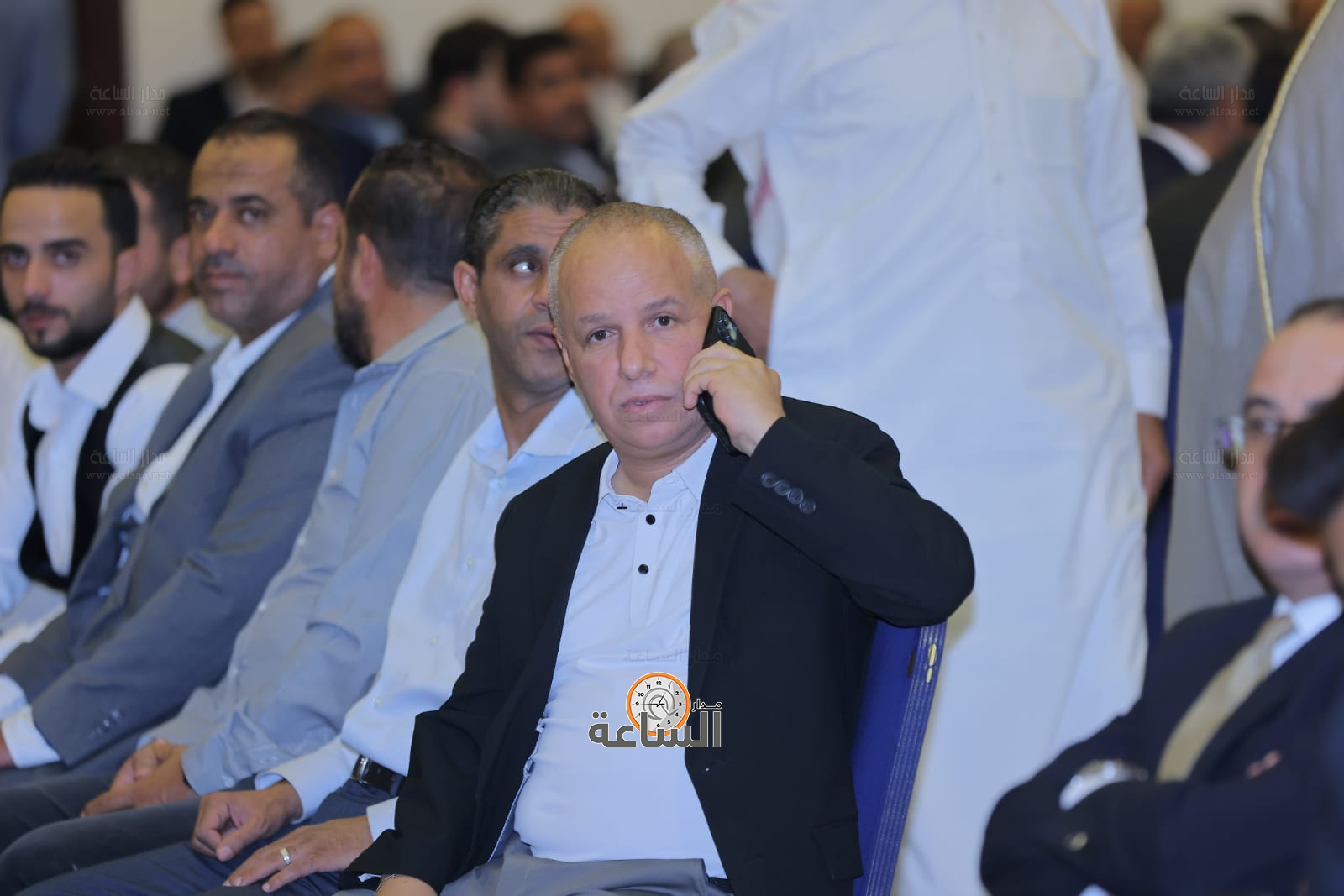 Madar Al-Saa Images 0.8924511432066992