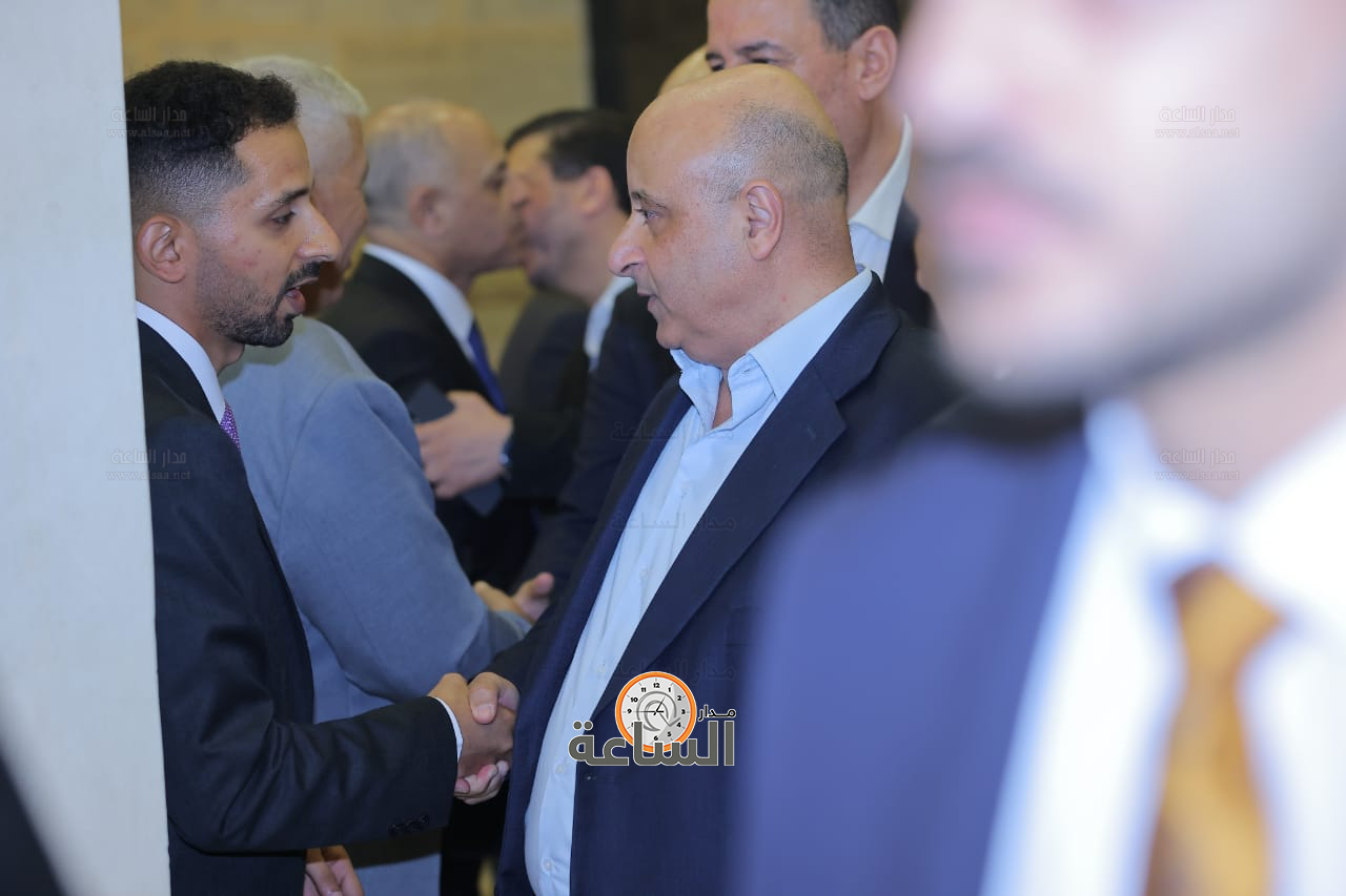 Madar Al-Saa Images 0.5900329301677251