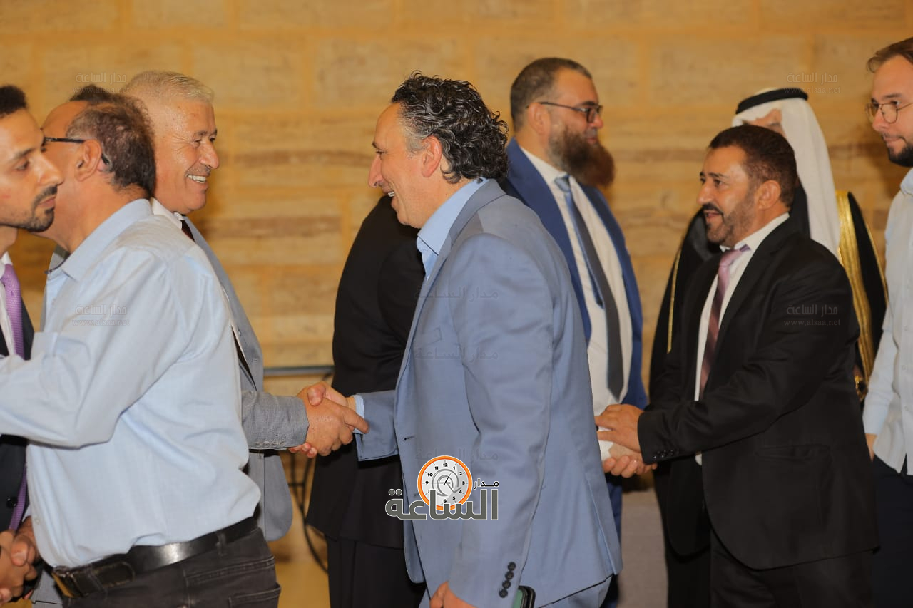 Madar Al-Saa Images 0.785782158397017