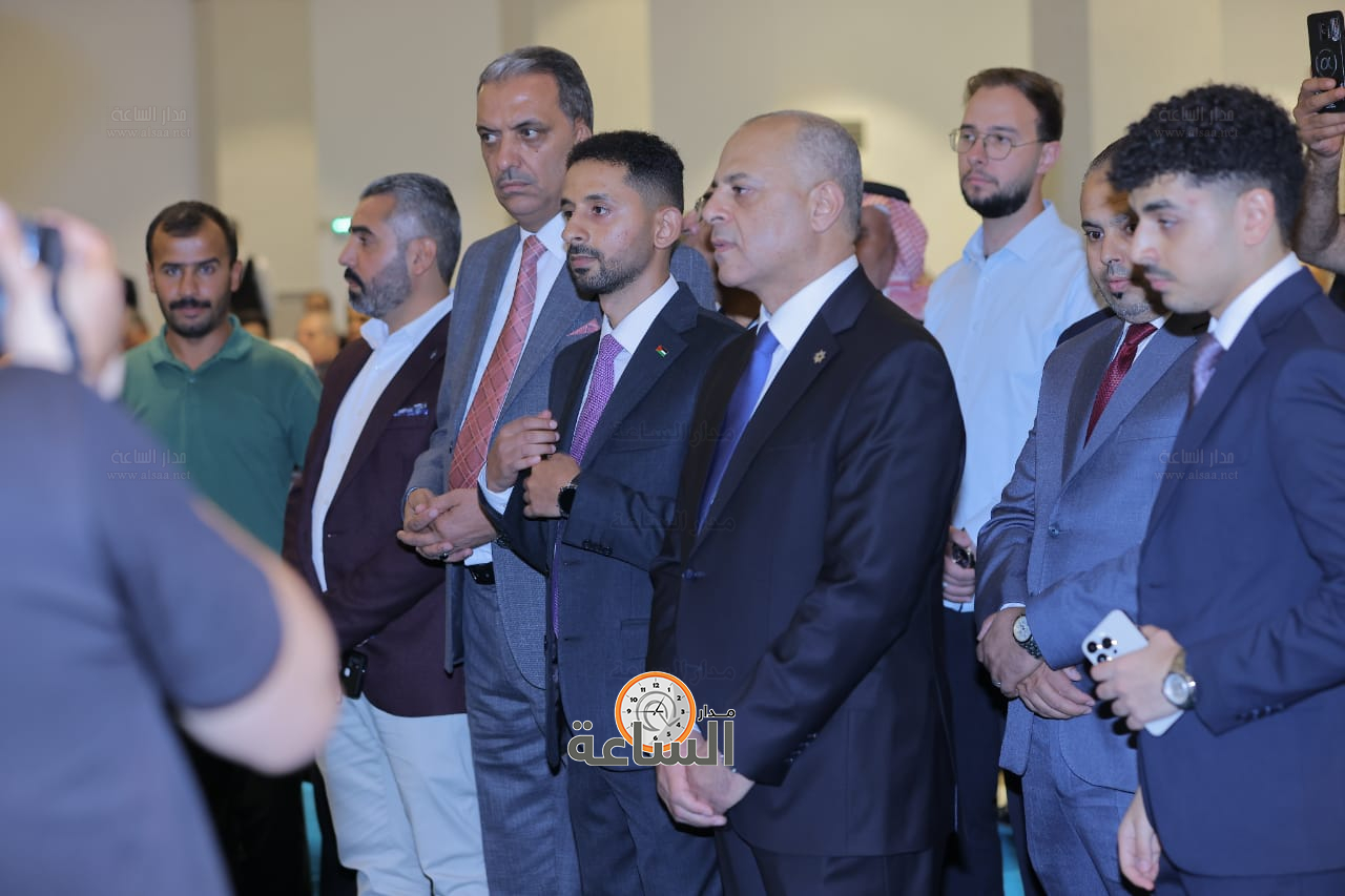 Madar Al-Saa Images 0.6520313135144361