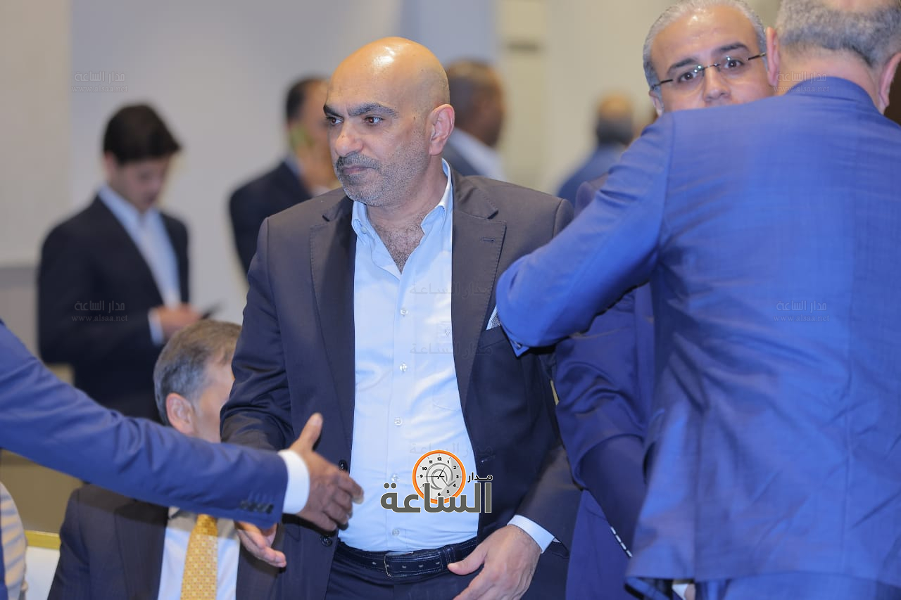 Madar Al-Saa Images 0.8824618292022934