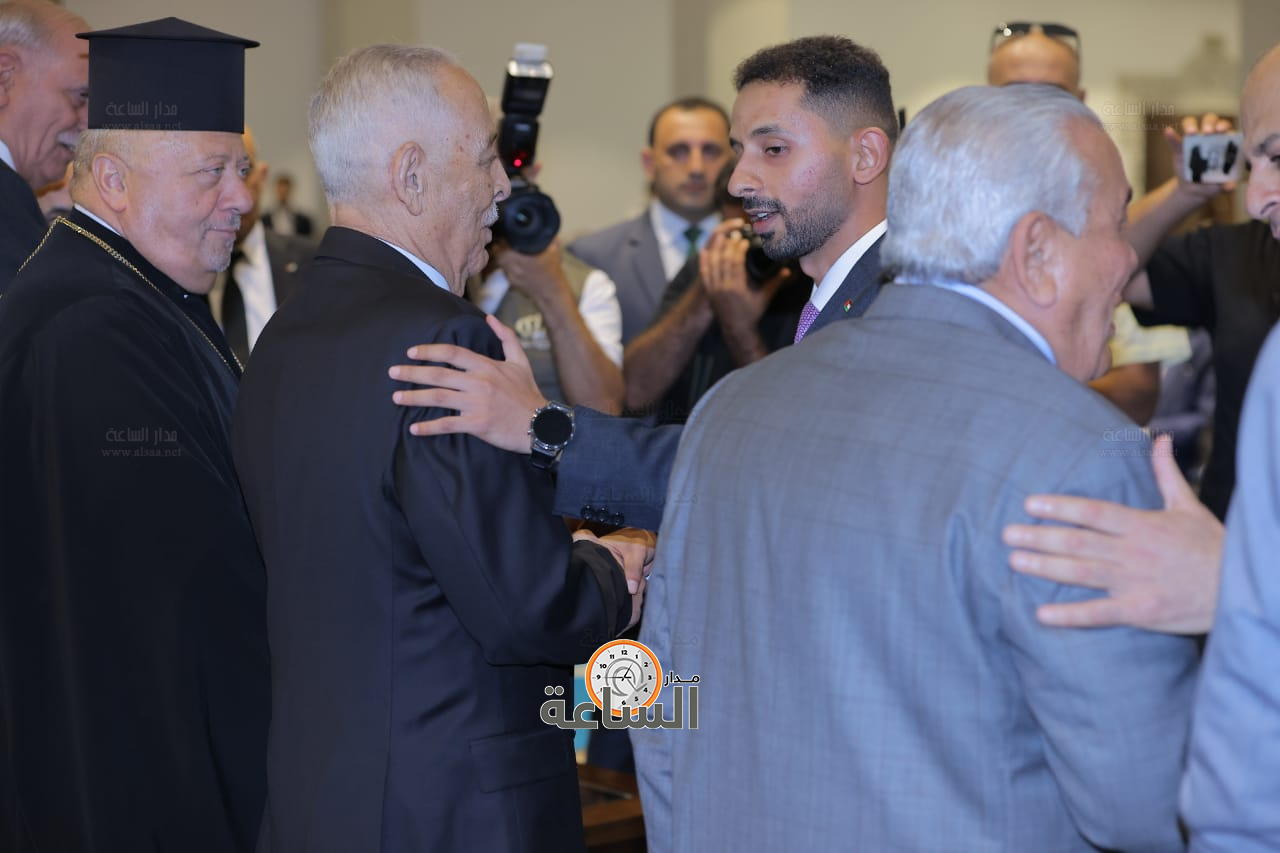 Madar Al-Saa Images 0.6310198625168079