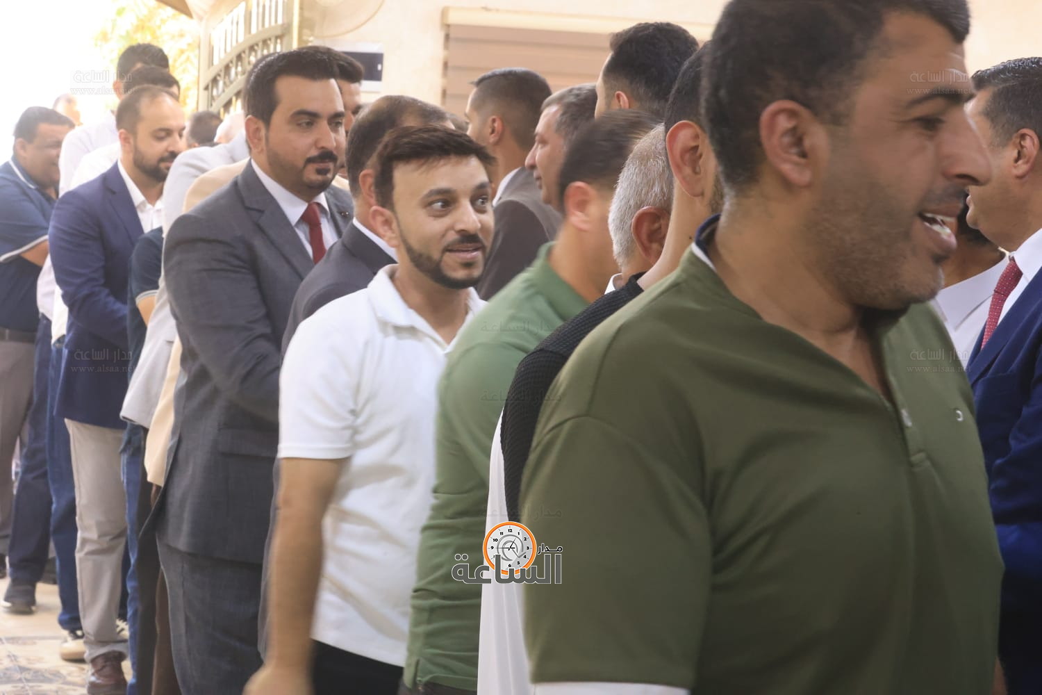 Madar Al-Saa Images 0.3211687187172071