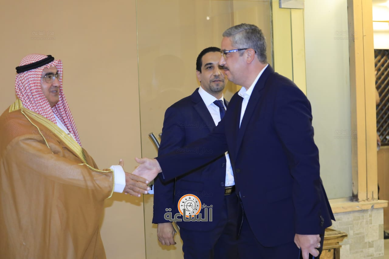 Madar Al-Saa Images 0.27689349501884475