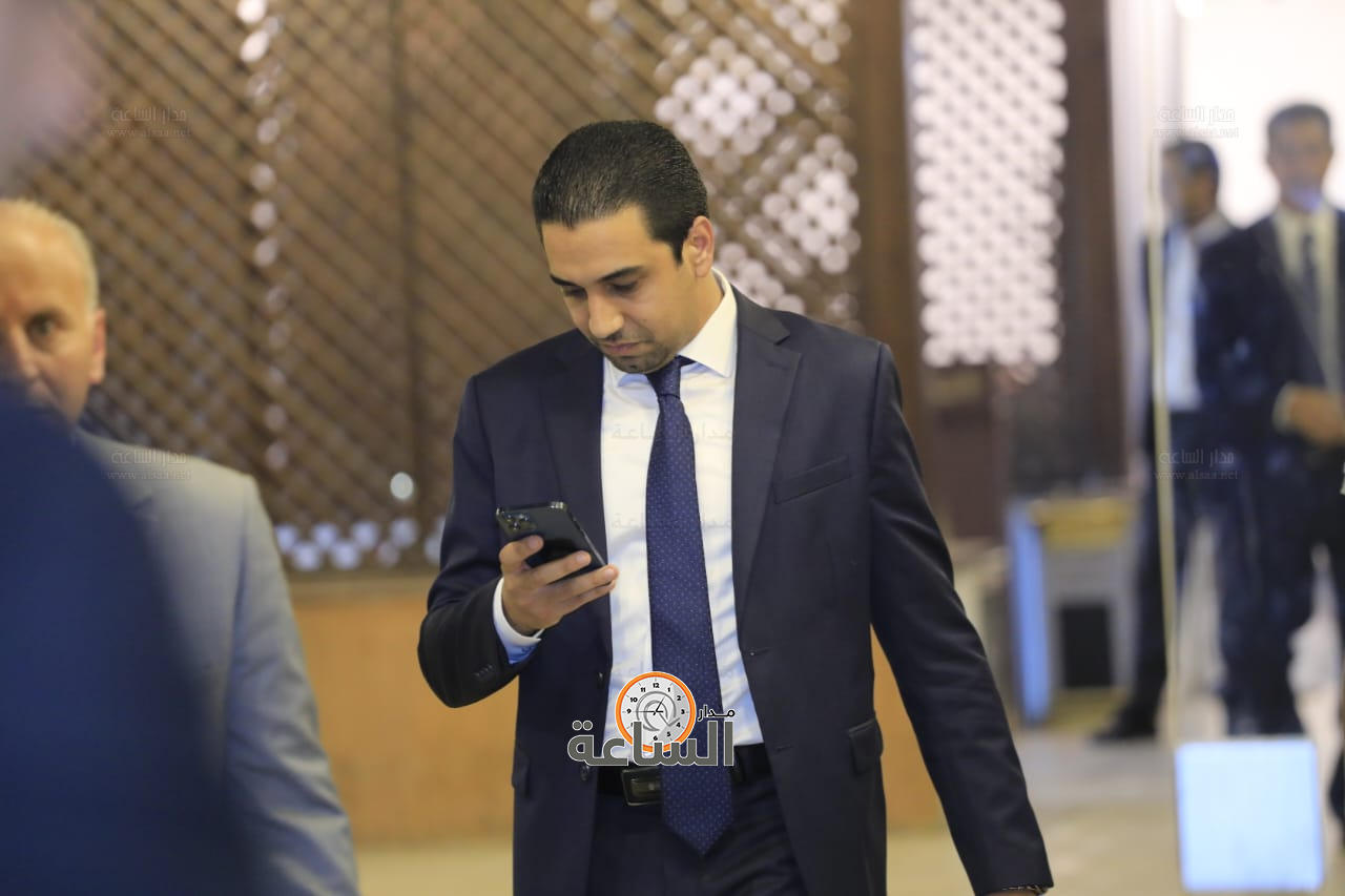 Madar Al-Saa Images 0.659136713988271