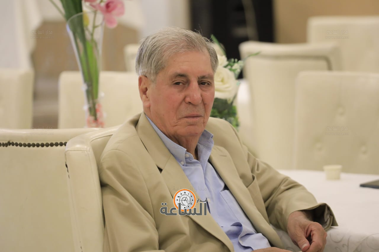 Madar Al-Saa Images 0.04288210451035712