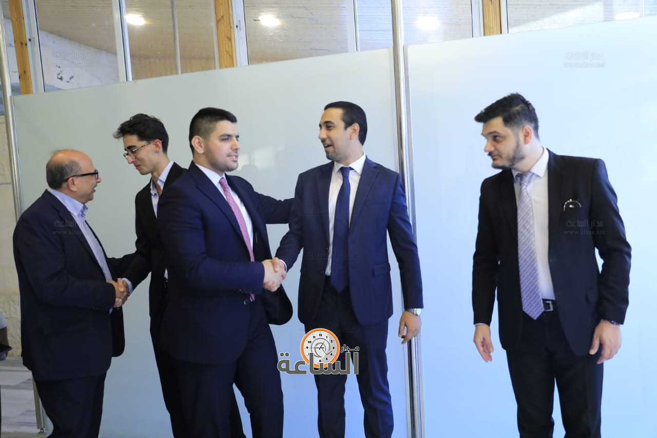 Madar Al-Saa Images 0.996229942223374