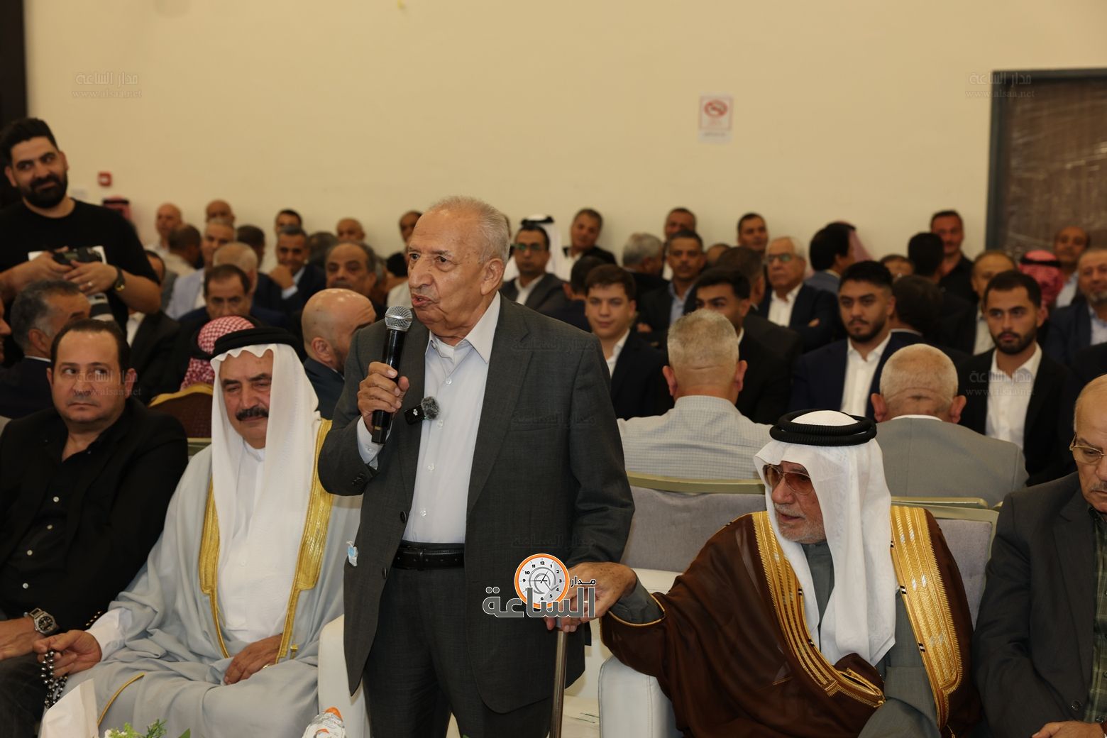 Madar Al-Saa Images 0.553189355752519