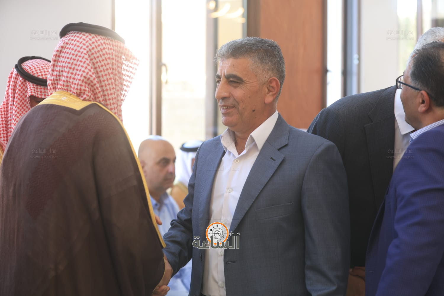 Madar Al-Saa Images 0.5512562189434796